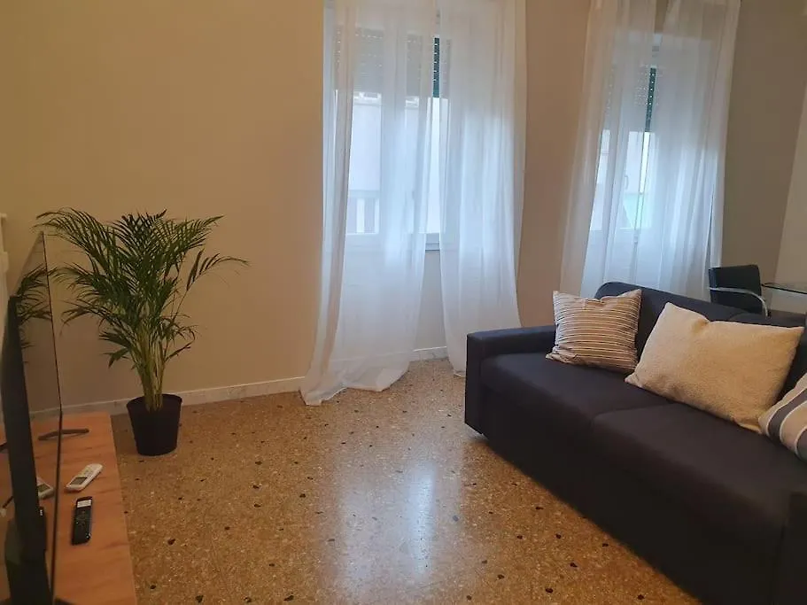 Casakico Elegante Centrale 2-Bdr Metro 10 Min Colosseo Rome 0*,